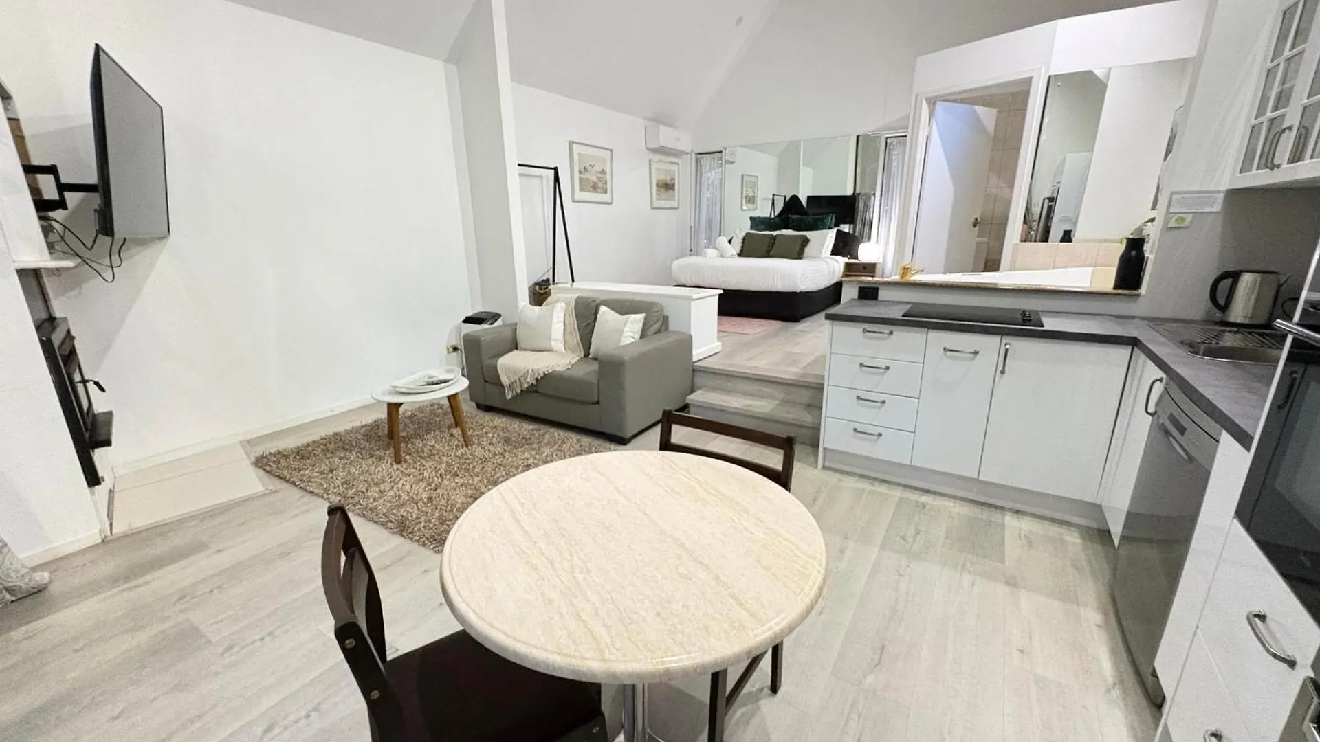 Gallery Walk Chalets - Tamborine Mountain 0*, Mount Tamborine Australia